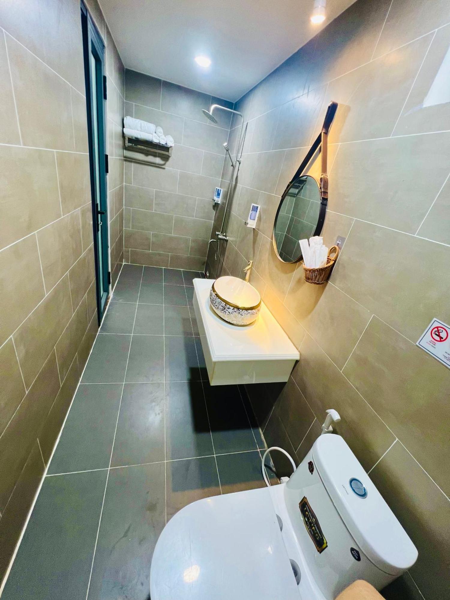 Khải Hoàn Hotel Ben Cat Extérieur photo
